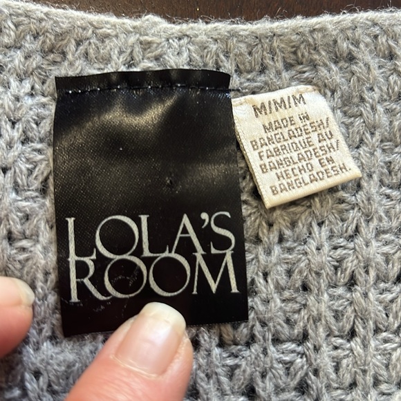 Lola’s Room, Grey, Knit Sweater, Size Medium - Picture 2 of 6